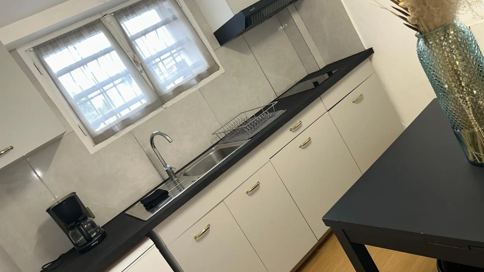 Guibert Home - Studio 2 Personnes 0*, Villeneuve-le-Roi France