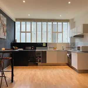Superbe Studio Lumineux Et Moderne A 5mn De Paris Gentilly